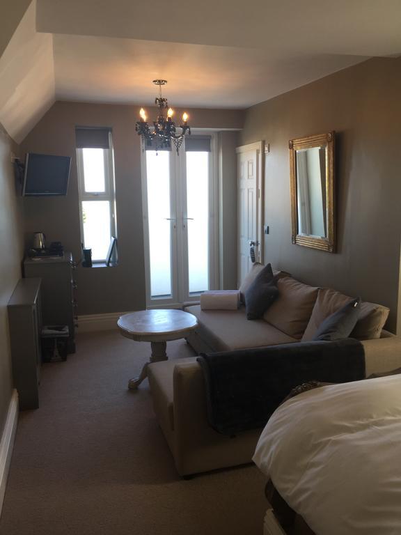 The White House Hotel New Quay Extérieur photo